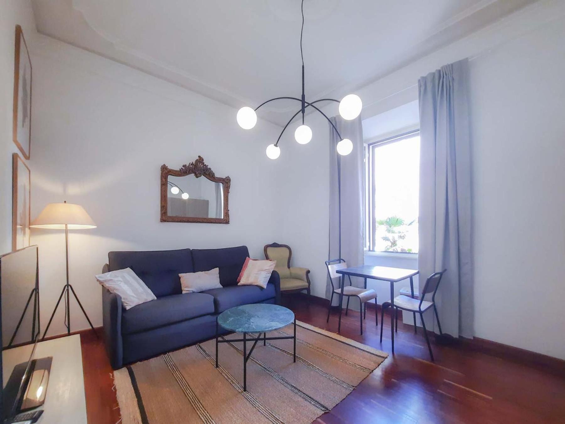Colosseum Cosy Apartment Close To Metro Rome Bagian luar foto