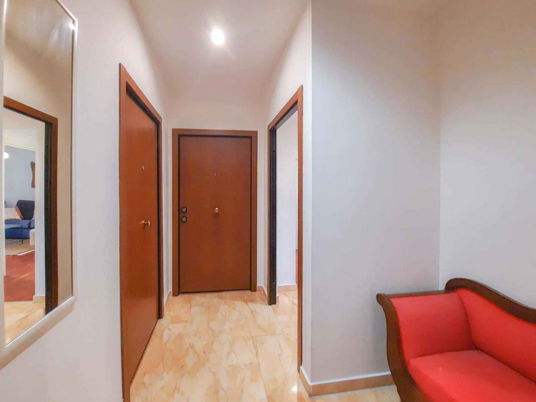 Colosseum Cosy Apartment Close To Metro Rome Bagian luar foto