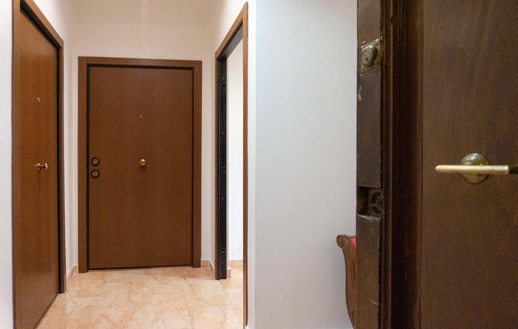 Colosseum Cosy Apartment Close To Metro Rome Bagian luar foto