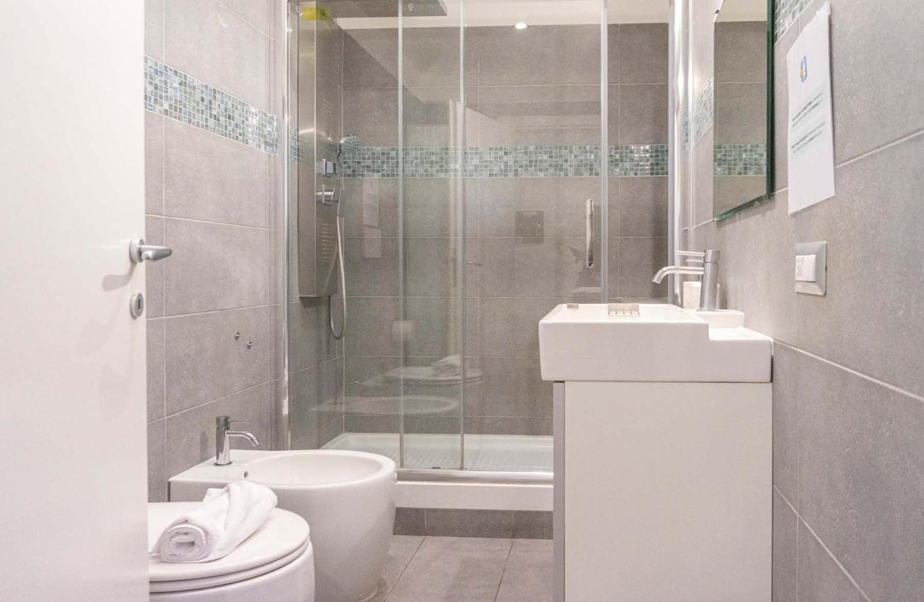 Colosseum Cosy Apartment Close To Metro Rome Bagian luar foto