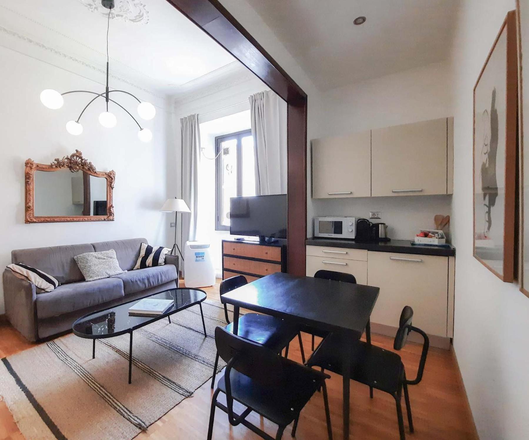 Colosseum Cosy Apartment Close To Metro Rome Bagian luar foto